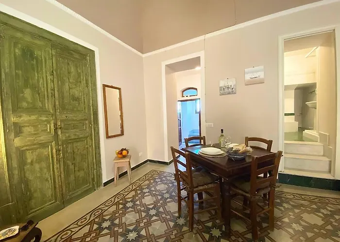 Maison Bordonaro * Чефалу