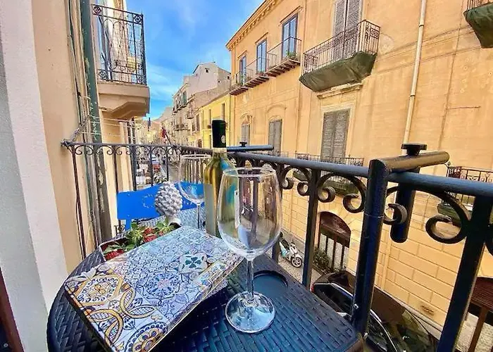 Maison Bordonaro צ'פאלו